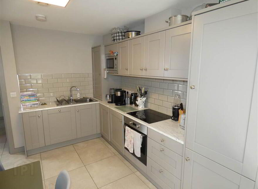 5 Hillview Avenue, Ballyhackamore, Belfast, BT5 6JR