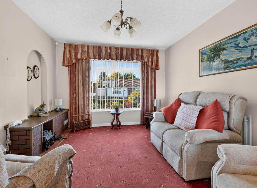 5 Meadowvale, Lisburn, BT27 5RX