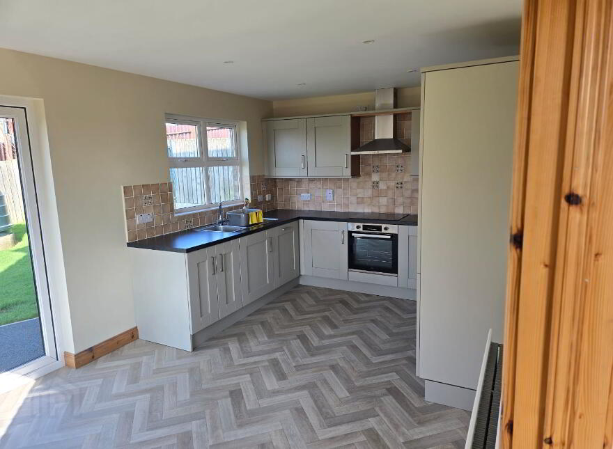 6 Broomhill Grove, Magheralin, BT67 0XD