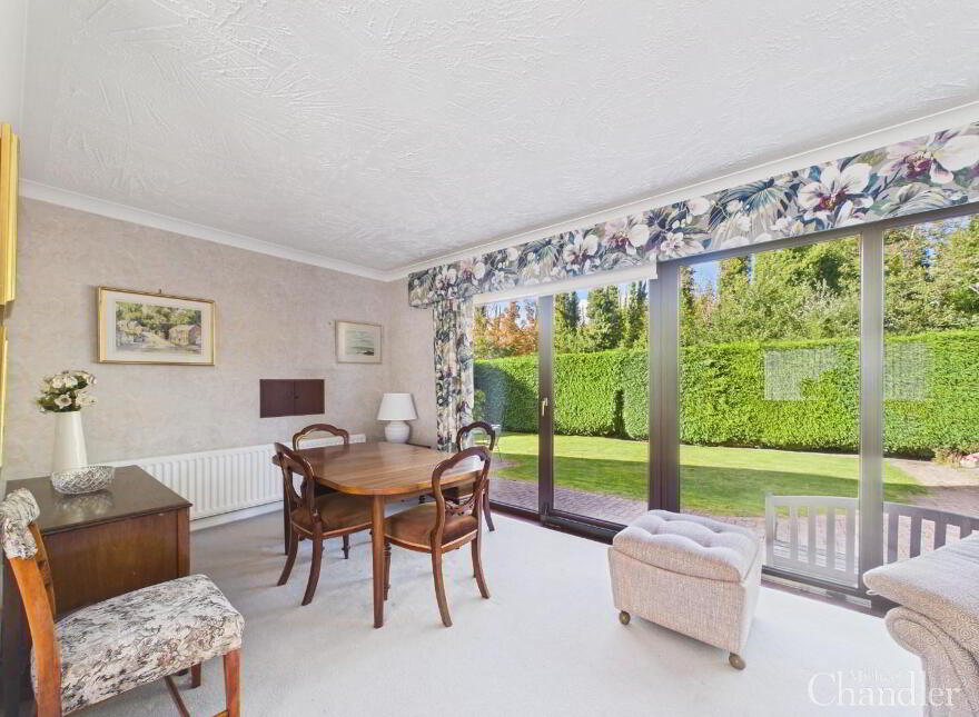 22 Brerton Crescent, Belfast, BT8 6QD