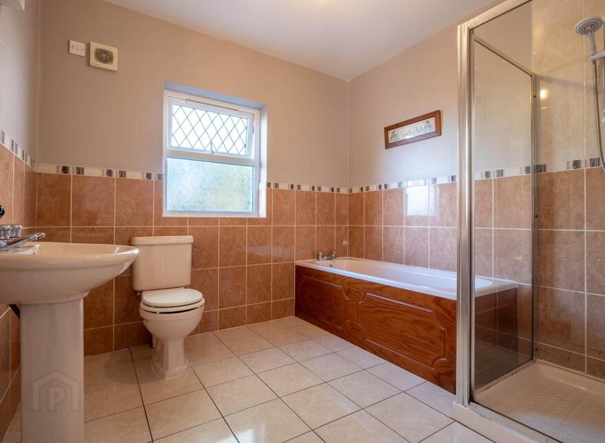 42 Cloy Road, Ederney, BT93 1JH