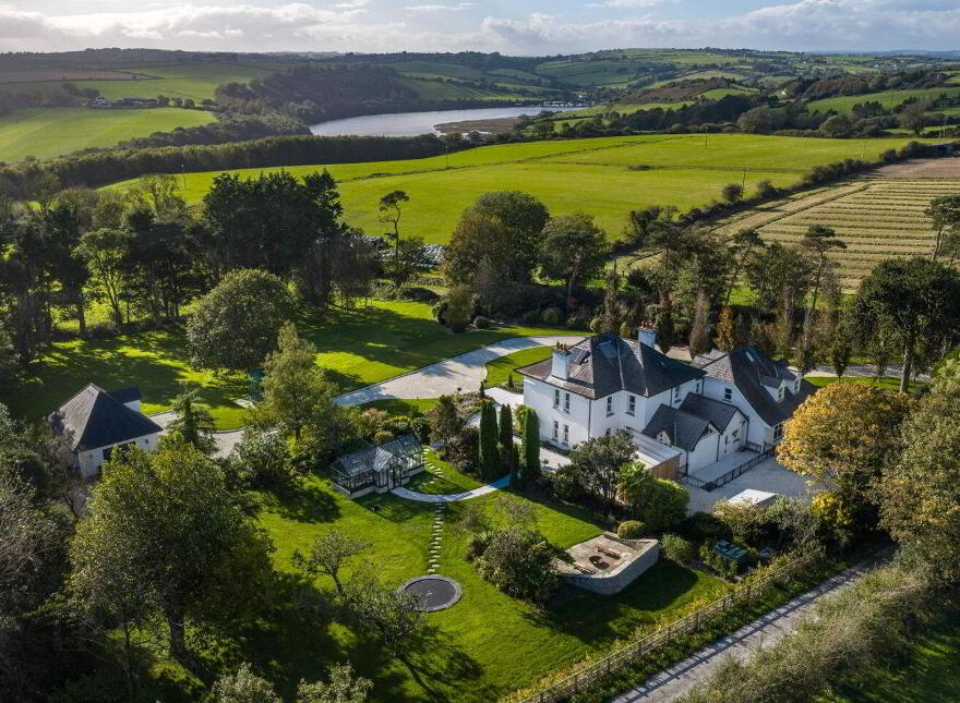 Leighmoney House, Leighmoney More, Dunderrow, Kinsale, P17HW84