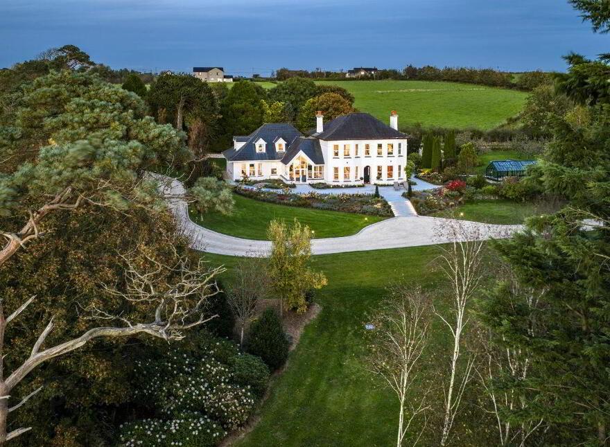 Leighmoney House, Leighmoney More, Dunderrow, Kinsale, P17HW84