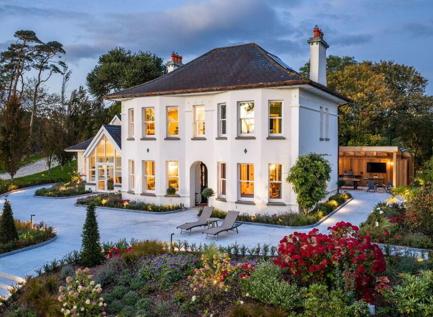 Leighmoney House, Leighmoney More, Dunderrow, Kinsale, P17HW84
