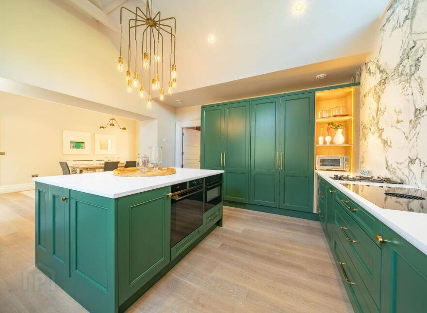 Leighmoney House, Leighmoney More, Dunderrow, Kinsale, P17HW84