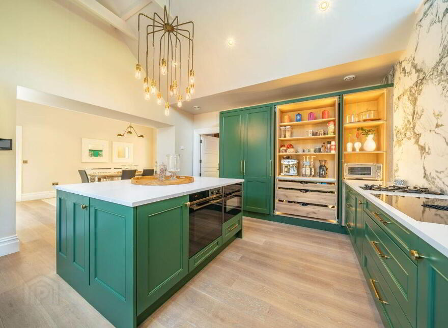 Leighmoney House, Leighmoney More, Dunderrow, Kinsale, P17HW84
