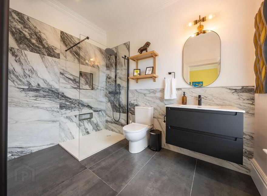Leighmoney House, Leighmoney More, Dunderrow, Kinsale, P17HW84