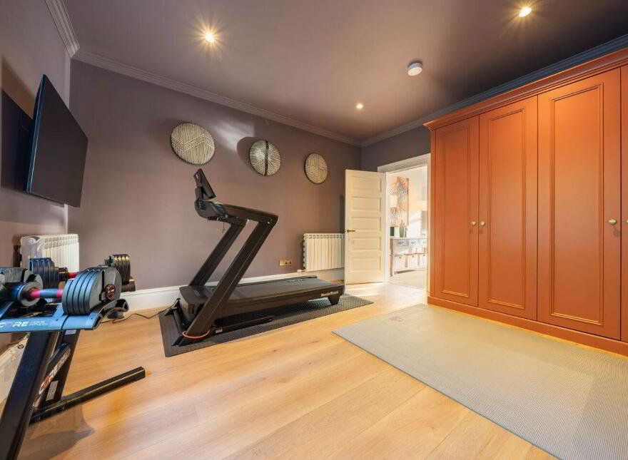 Leighmoney House, Leighmoney More, Dunderrow, Kinsale, P17HW84