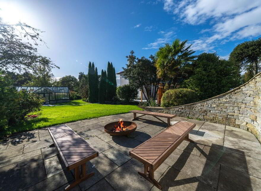 Leighmoney House, Leighmoney More, Dunderrow, Kinsale, P17HW84