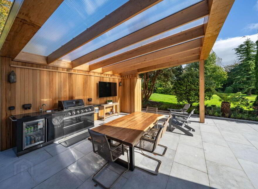 Leighmoney House, Leighmoney More, Dunderrow, Kinsale, P17HW84