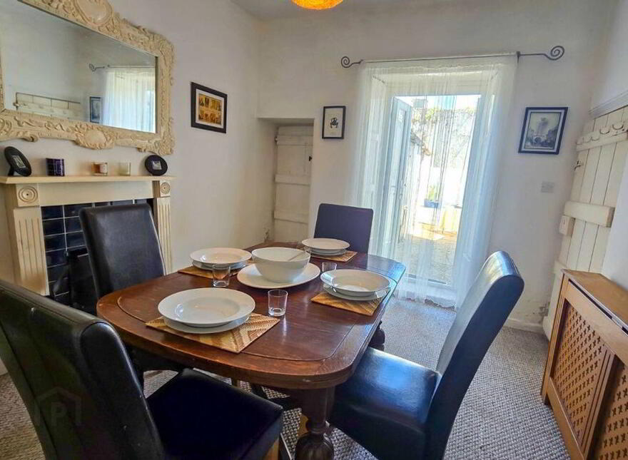 2 Eglinton Terrace, Friar Street, Youghal, P36WP21