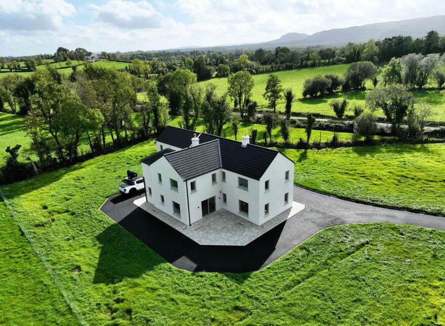 30 Abohill Road, Mullaghdun, Enniskillen, BT74 9AD