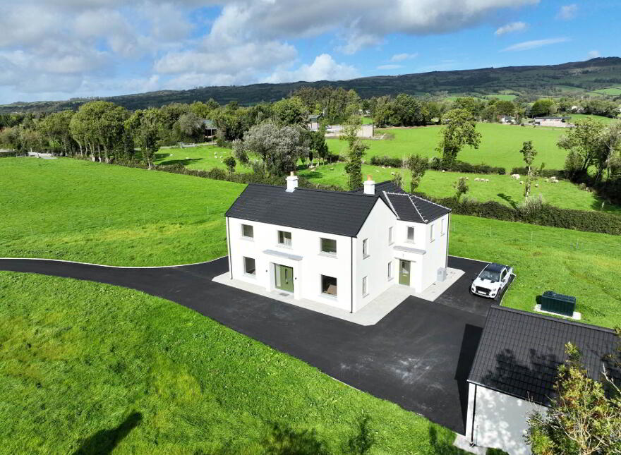 30 Abohill Road, Mullaghdun, Enniskillen, BT74 9AD
