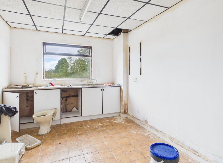 Dublin Road, Moate, N37FC61