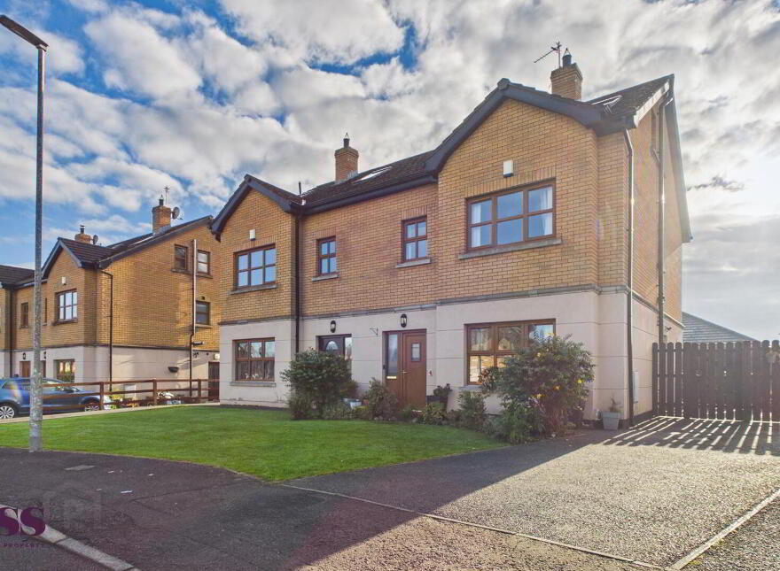 4 Rockmount, Portadown