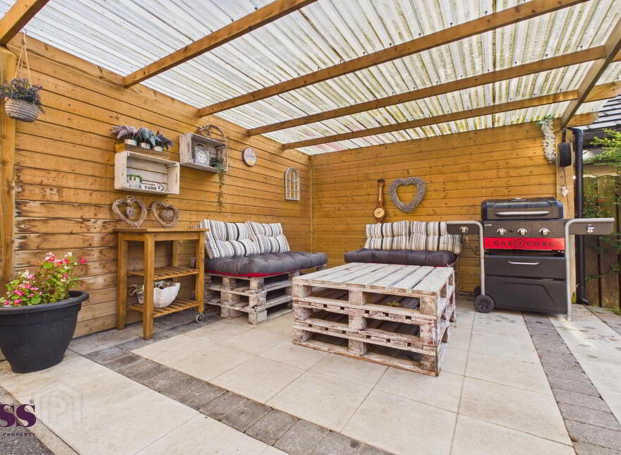 4 Rockmount, Portadown