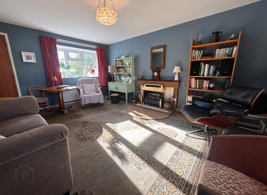 Bank House, 28 High Street, Tullyhommon, Kesh, BT93 8DL
