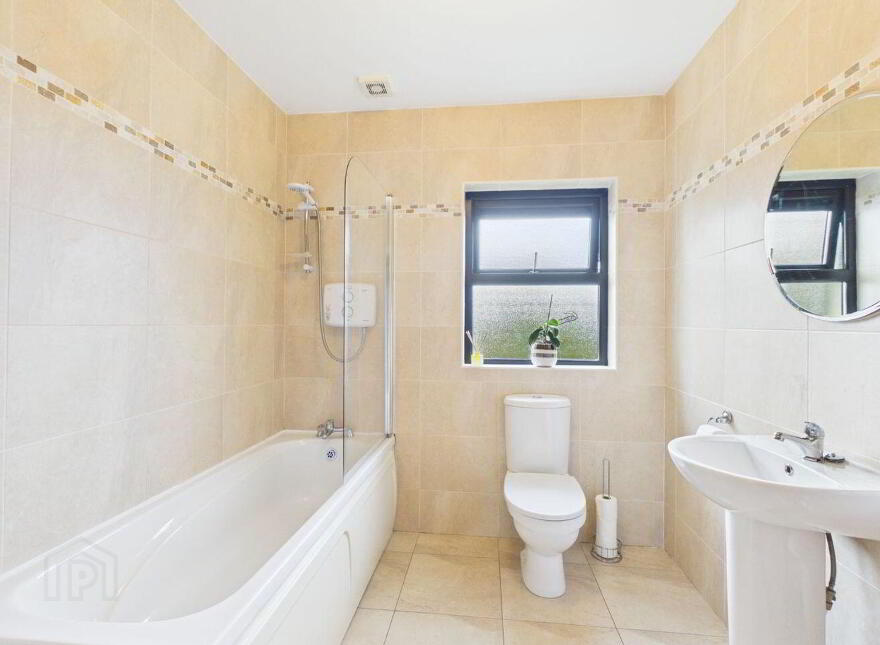 8 Carraig Linn, Caheronaun, H62RF80