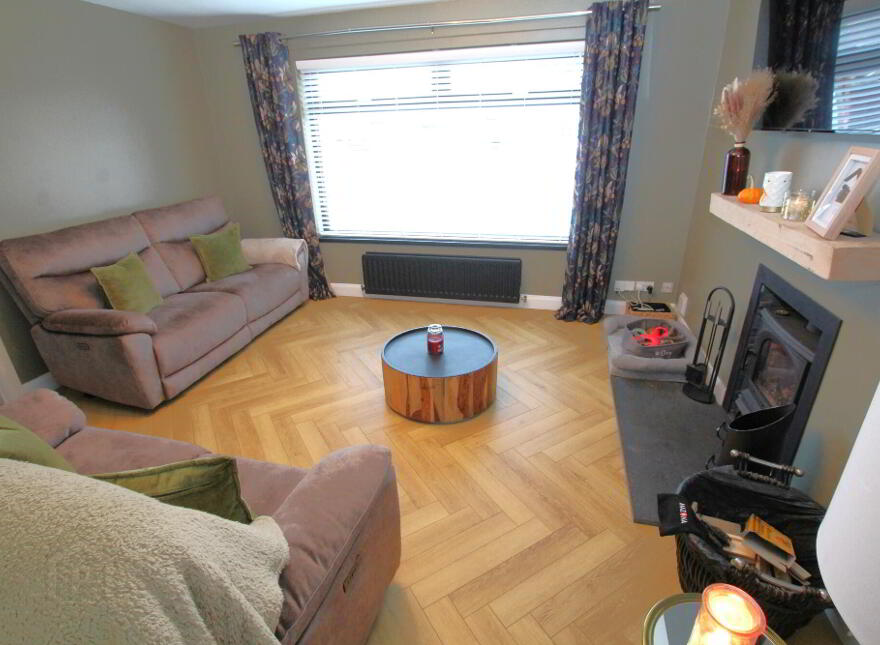 33 Cidercourt Drive, Crumlin, BT29 4TJ