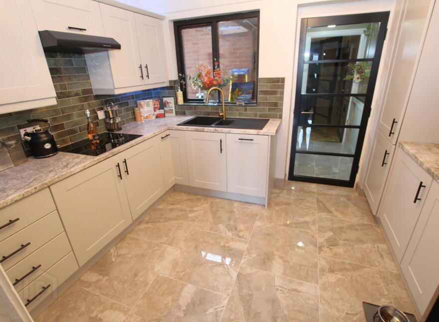 33 Cidercourt Drive, Crumlin, BT29 4TJ