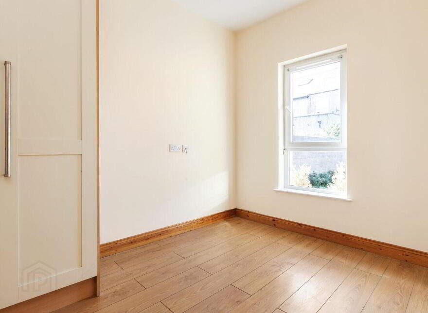 42A North Road, Finglas, Finglas, D11E927