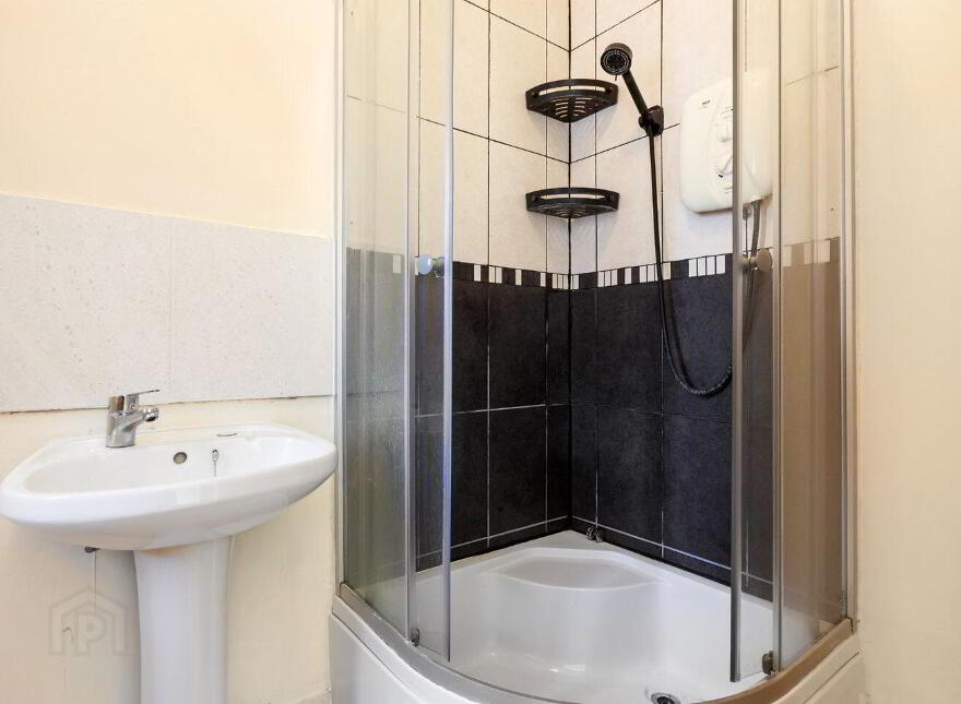 42A North Road, Finglas, Finglas, D11E927