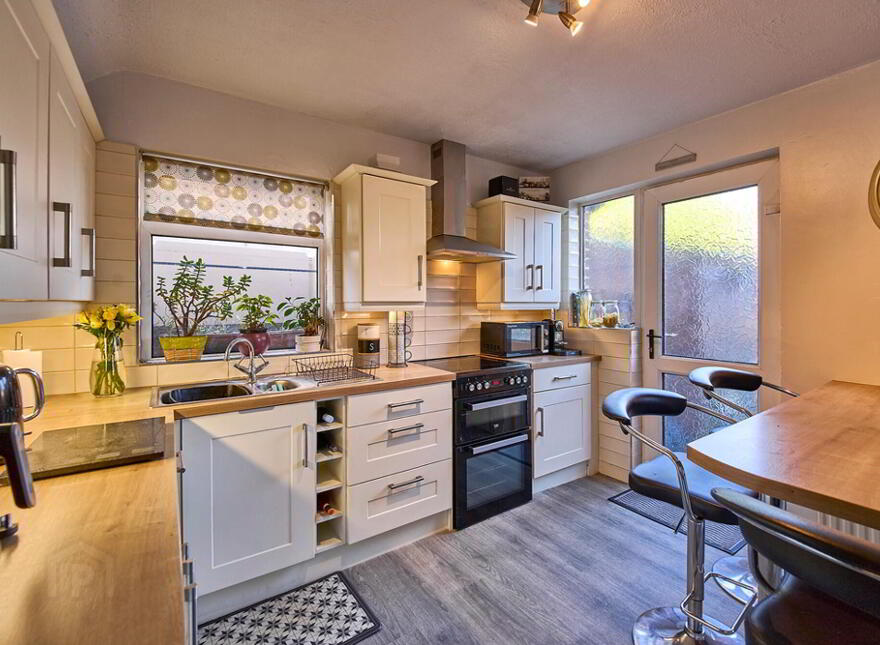 8 Hillside Gardens, Bangor, BT19 6SJ