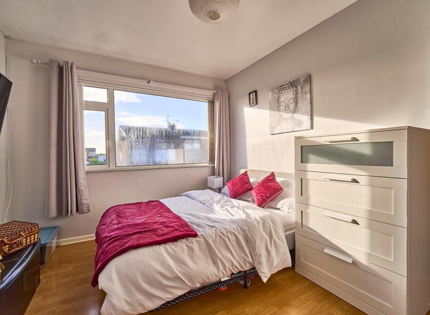 8 Hillside Gardens, Bangor, BT19 6SJ
