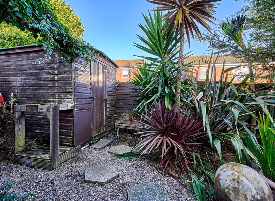 8 Hillside Gardens, Bangor, BT19 6SJ