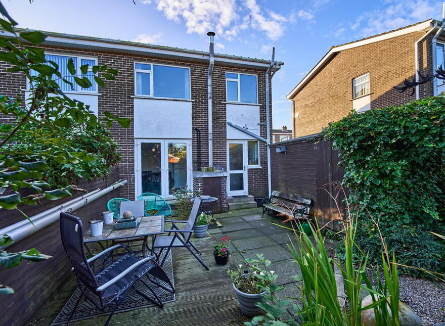 8 Hillside Gardens, Bangor, BT19 6SJ