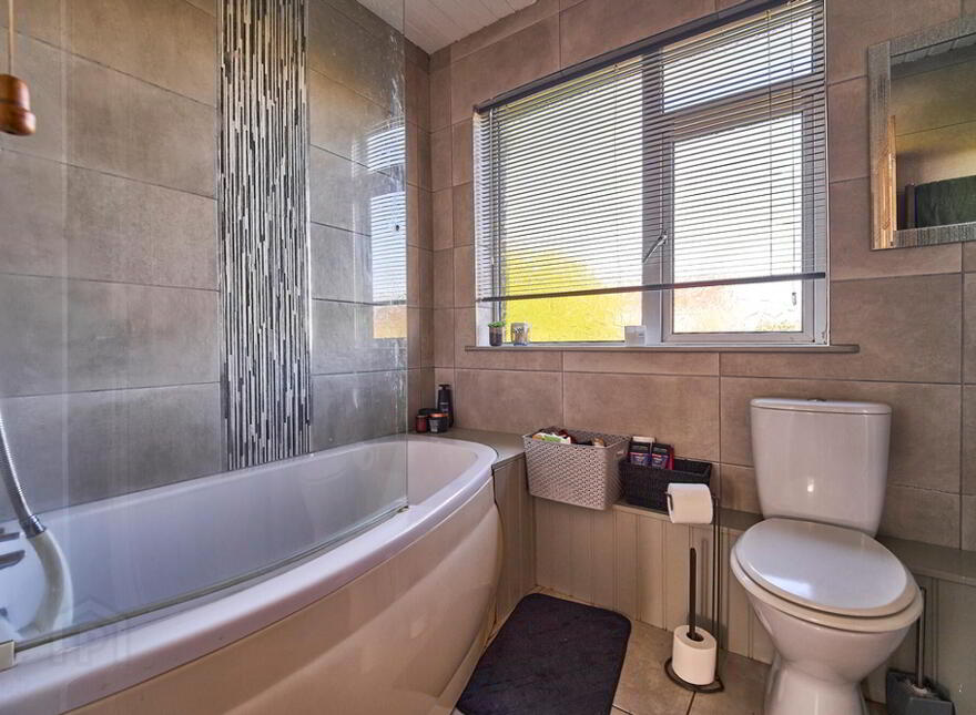 8 Hillside Gardens, Bangor, BT19 6SJ