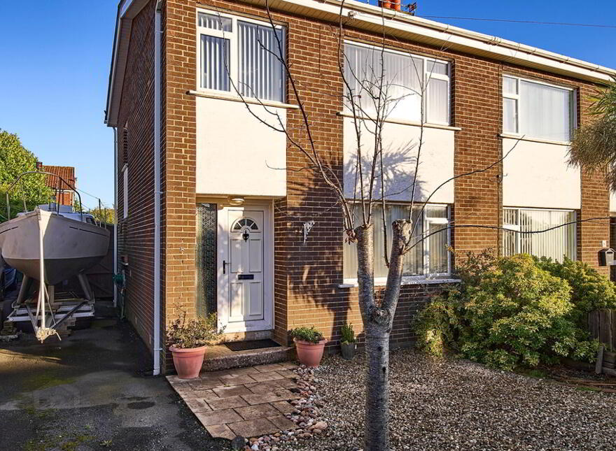 8 Hillside Gardens, Bangor, BT19 6SJ