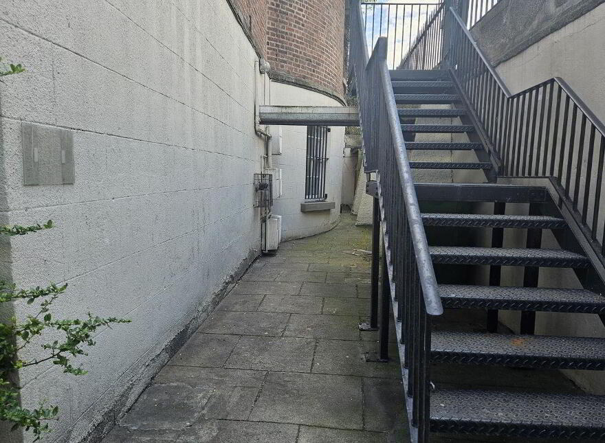 54 Mountjoy Square West, Basement, Dublin 1, D01FY90