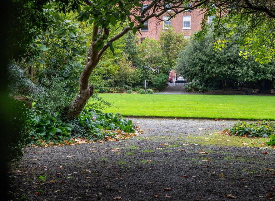 2nd & 3rd Floors, 54 Fitzwilliam Square, Dublin 2, D02