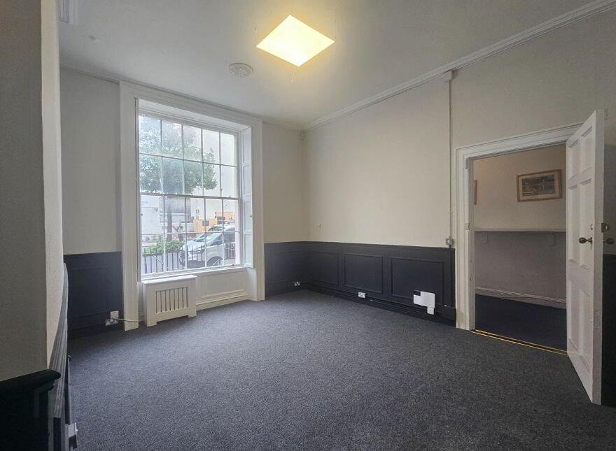 97 Baggot Street Lower - Ground Floor, Dublin 2, D02CK72
