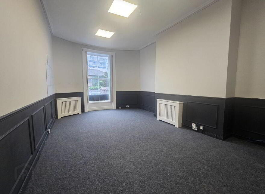 97 Baggot Street Lower - Ground Floor, Dublin 2, D02CK72