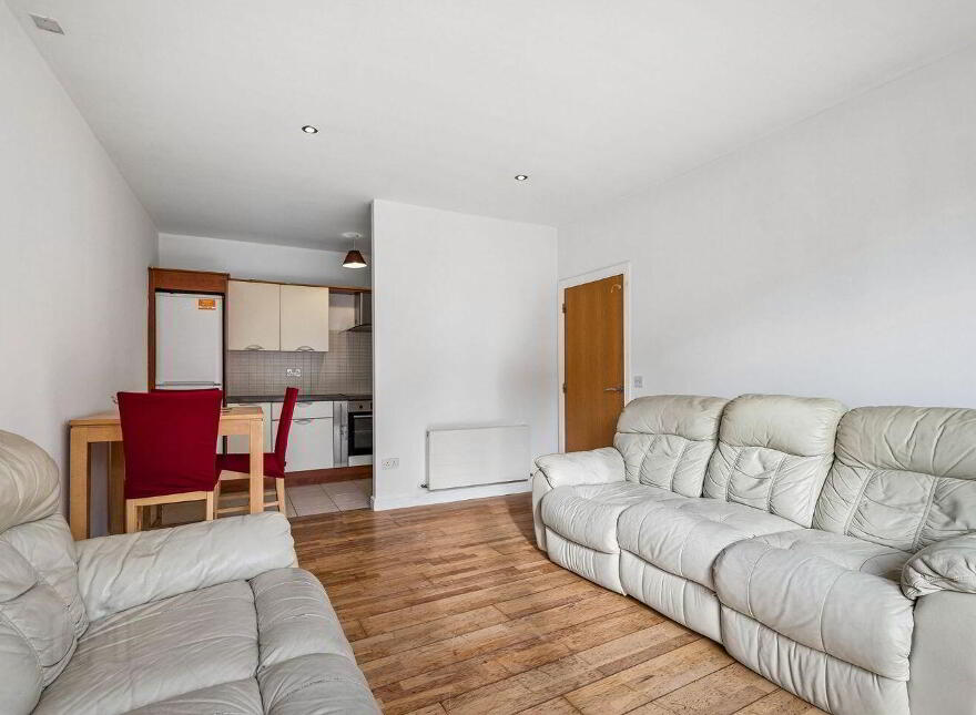 Apartment 196 Bracken Hill, Ballinteer, Ballinteer, D18HK20