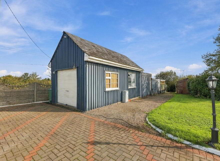 Bishopswood Upper, Dundrum, E34A037