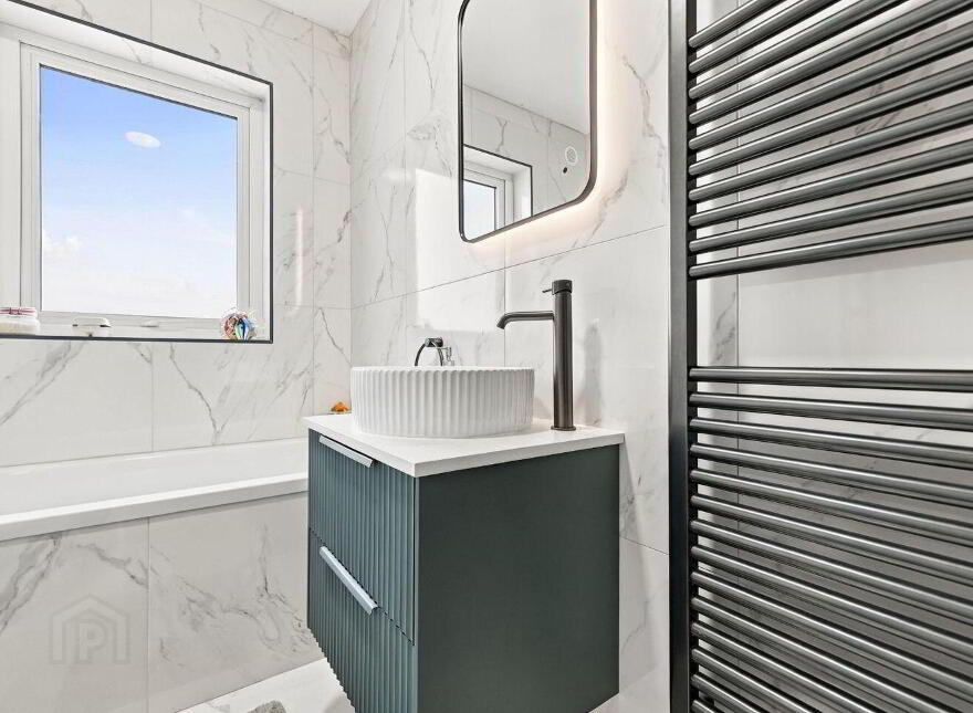 Bishopswood Upper, Dundrum, E34A037