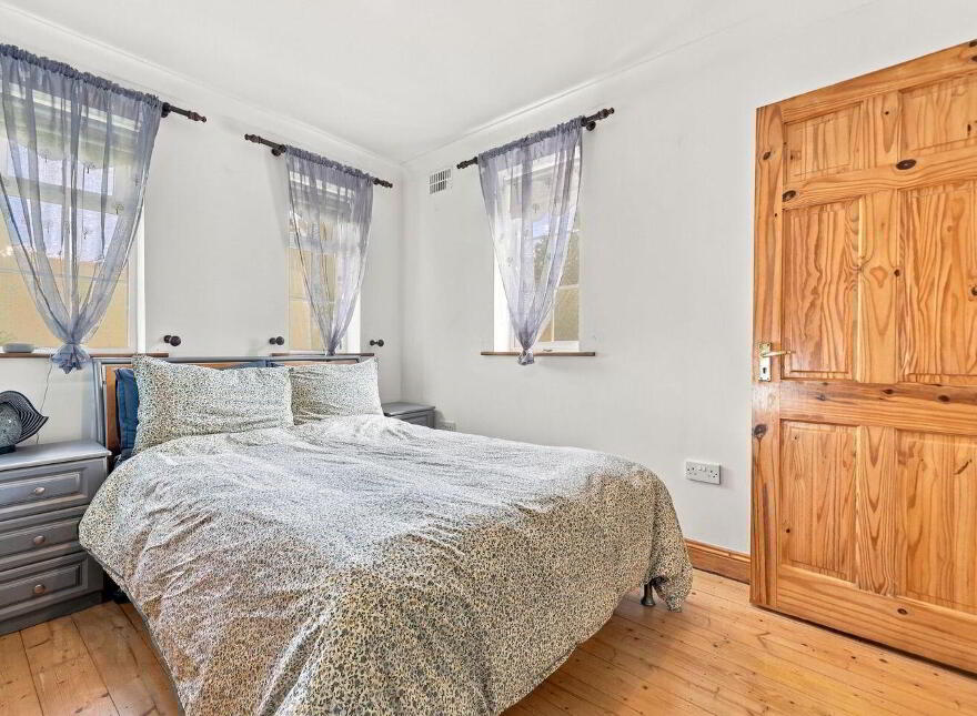 Bishopswood Upper, Dundrum, E34A037