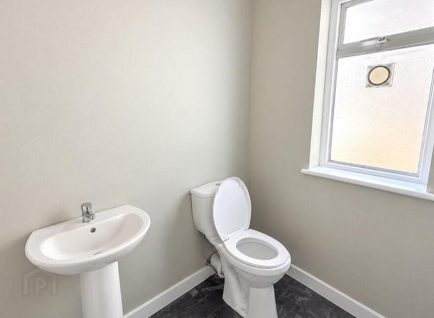 Springmount, Shelbourne Avenue, Ennis Road, V94APP9