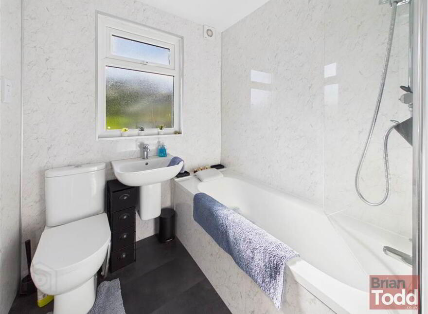 Carrickfergus Road, Larne, BT40 3DA