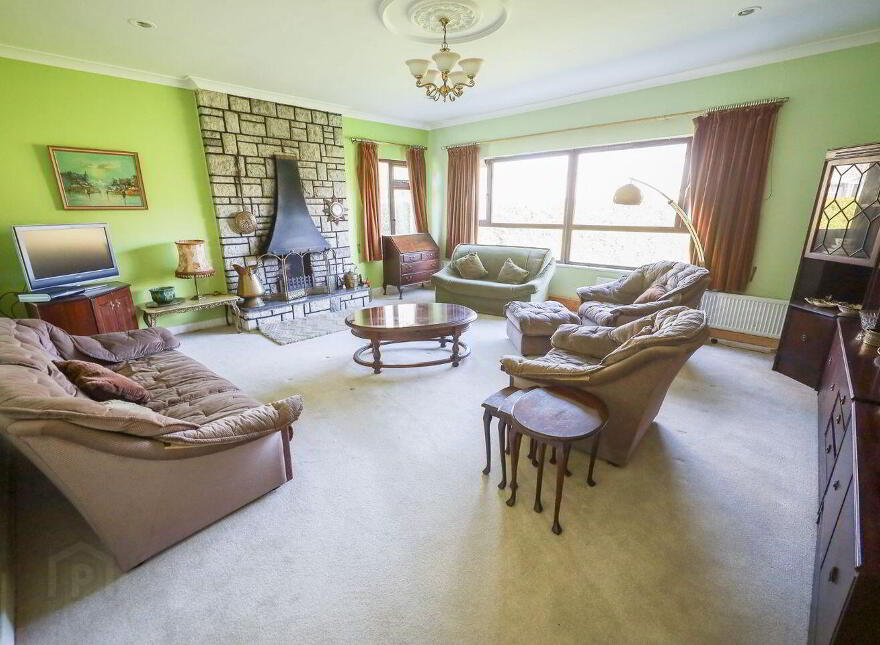 4 Riverside, Carrigaline, P43C868