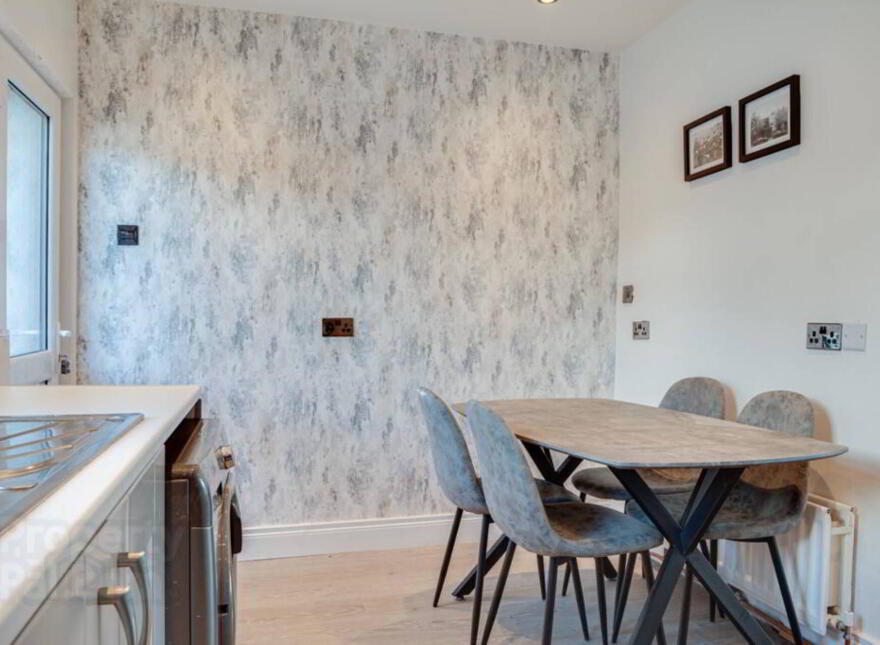 127 Clandeboye Road, Bangor, BT20 3JP