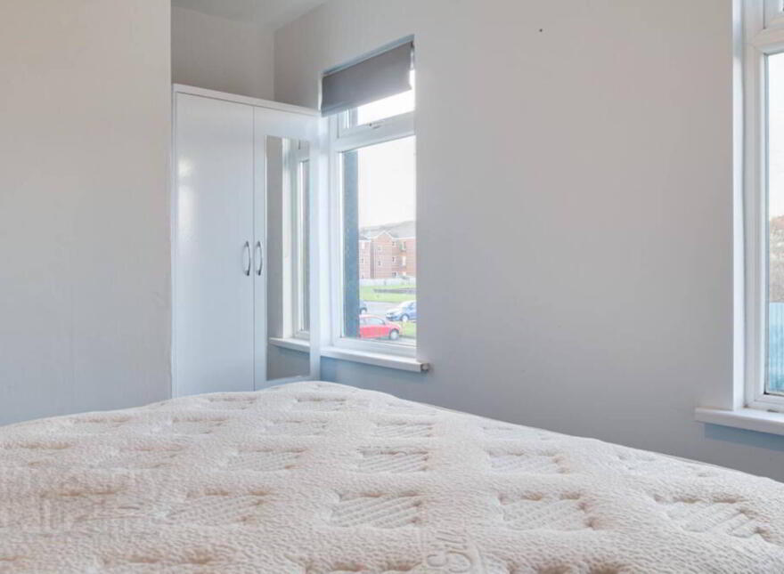 127 Clandeboye Road, Bangor, BT20 3JP