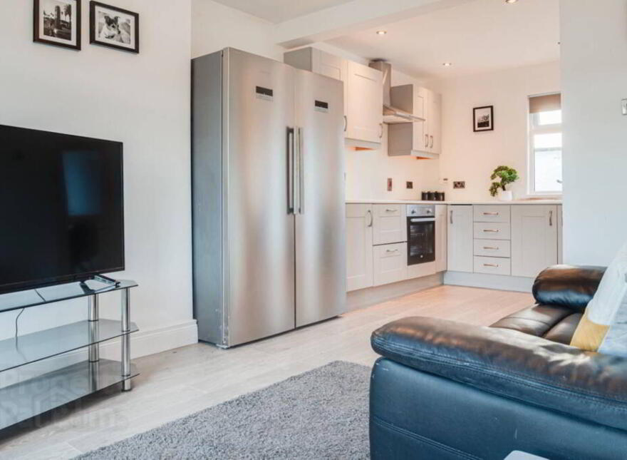 127 Clandeboye Road, Bangor, BT20 3JP