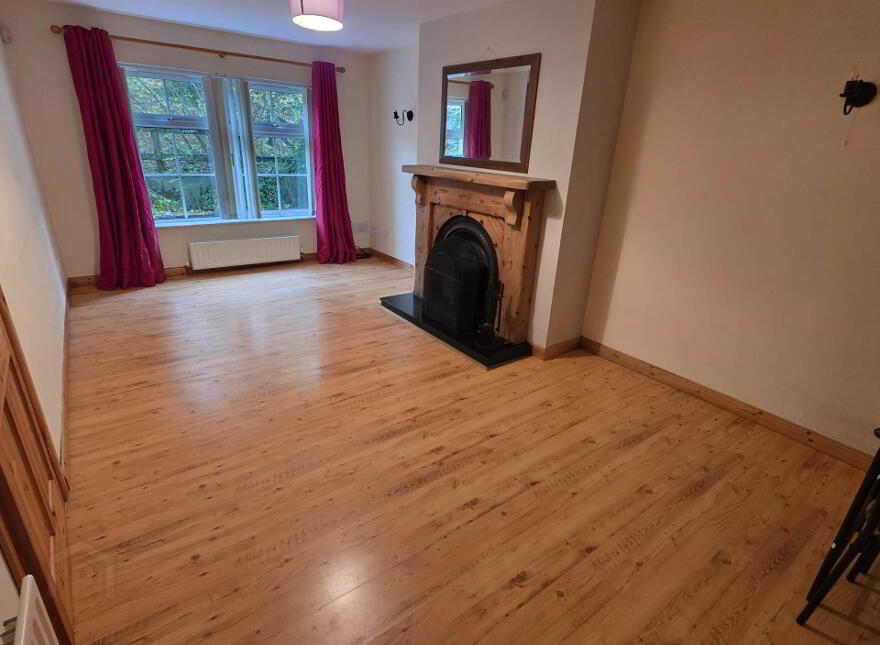 36 Hollybank, Lisnaskea, BT92 0GE