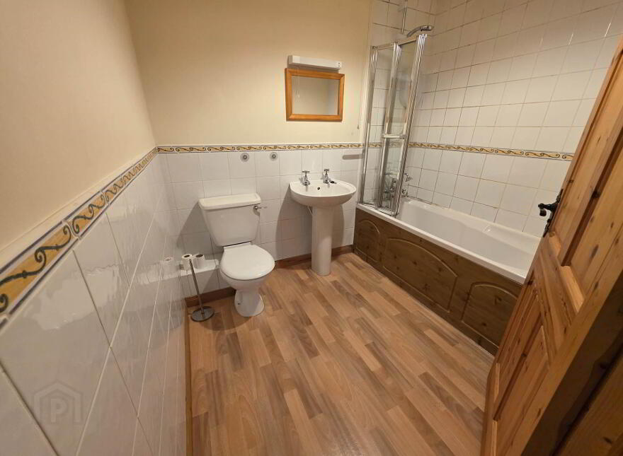36 Hollybank, Lisnaskea, BT92 0GE