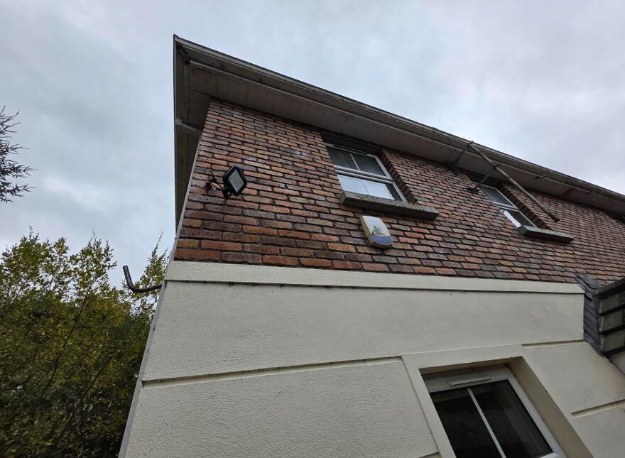 36 Hollybank, Lisnaskea, BT92 0GE