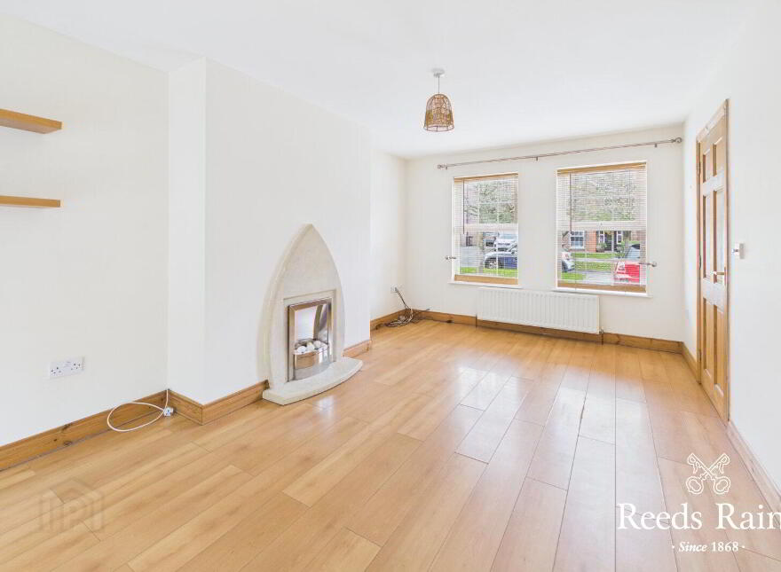 71 Causeway Meadows, Lisburn, BT28 2GE